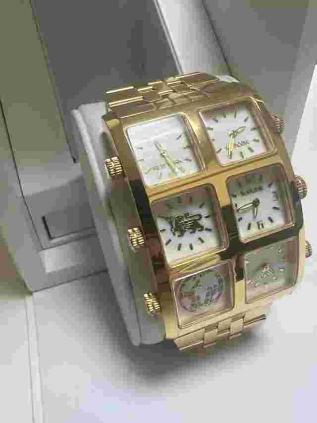 Ice Link Generation 6 White Dials 4 Times Used  Gold x White From Japan not work