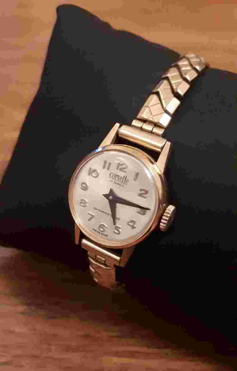 Vintage Ladies Corvette Gold Analogue Watch Elasticated Strap 17 Jewels - Used