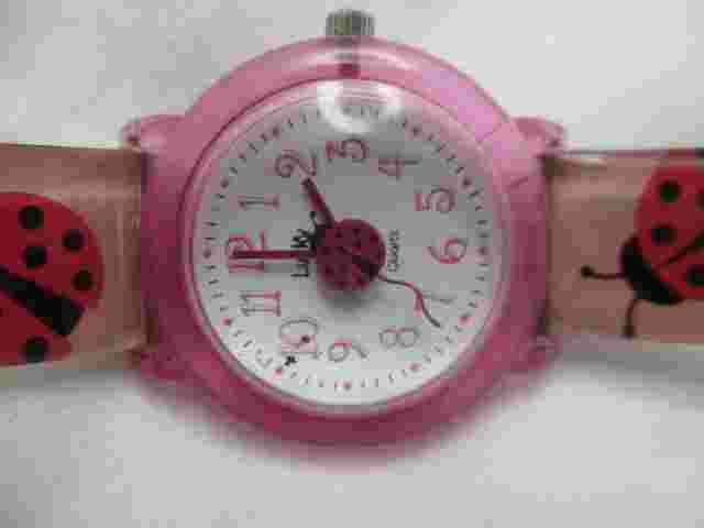 Lucky Wristwatch Pink Ladybug Buckle Band Round Face Stylish