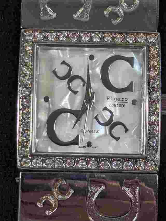 Figaro Couture Pearlized Dial Crystal Accent Bracelet Band Watch