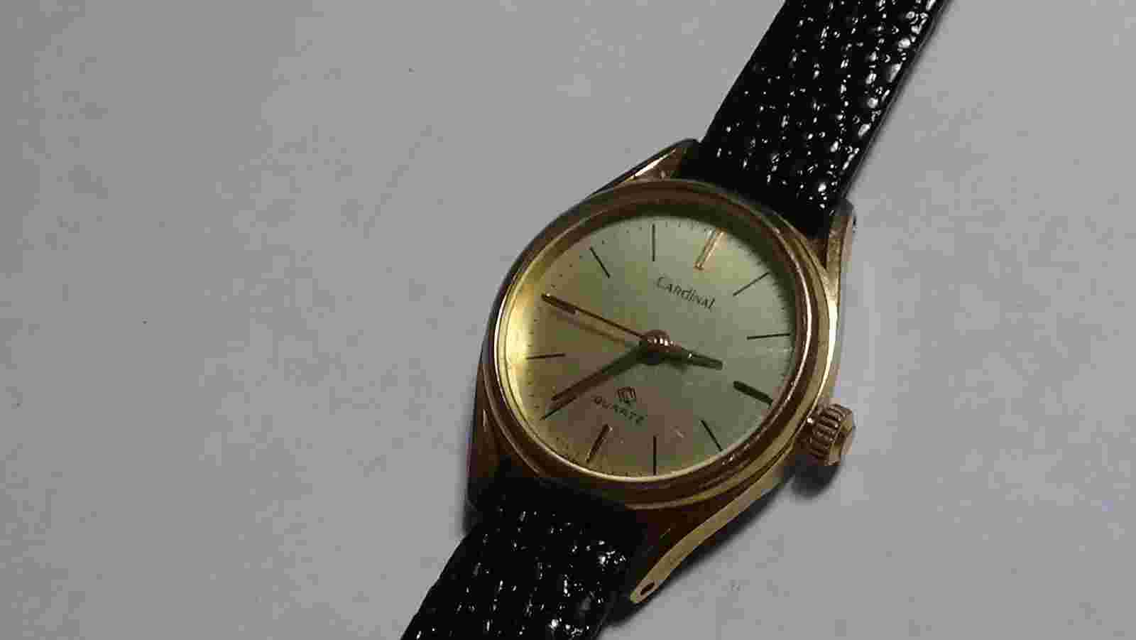 Ladies gold toned Cardinal watch quartz w/ new battery & strap