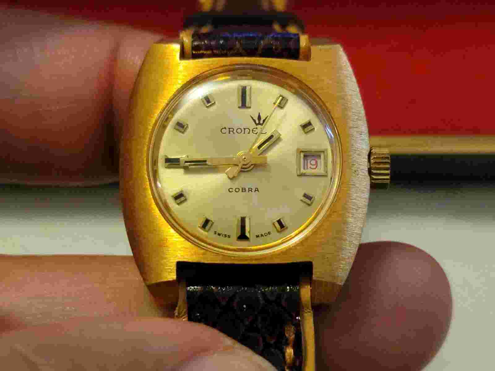 Vintage Cronel Cobra #836 Gokd Plated Swiss Made Rectangular Manual Wind Ladies