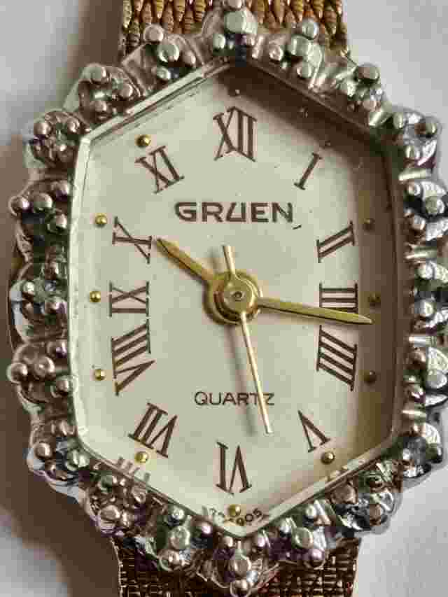 Gorgeous Ladies Gruen Quartz Watch Decorative Band Gemmed Dial New Battery