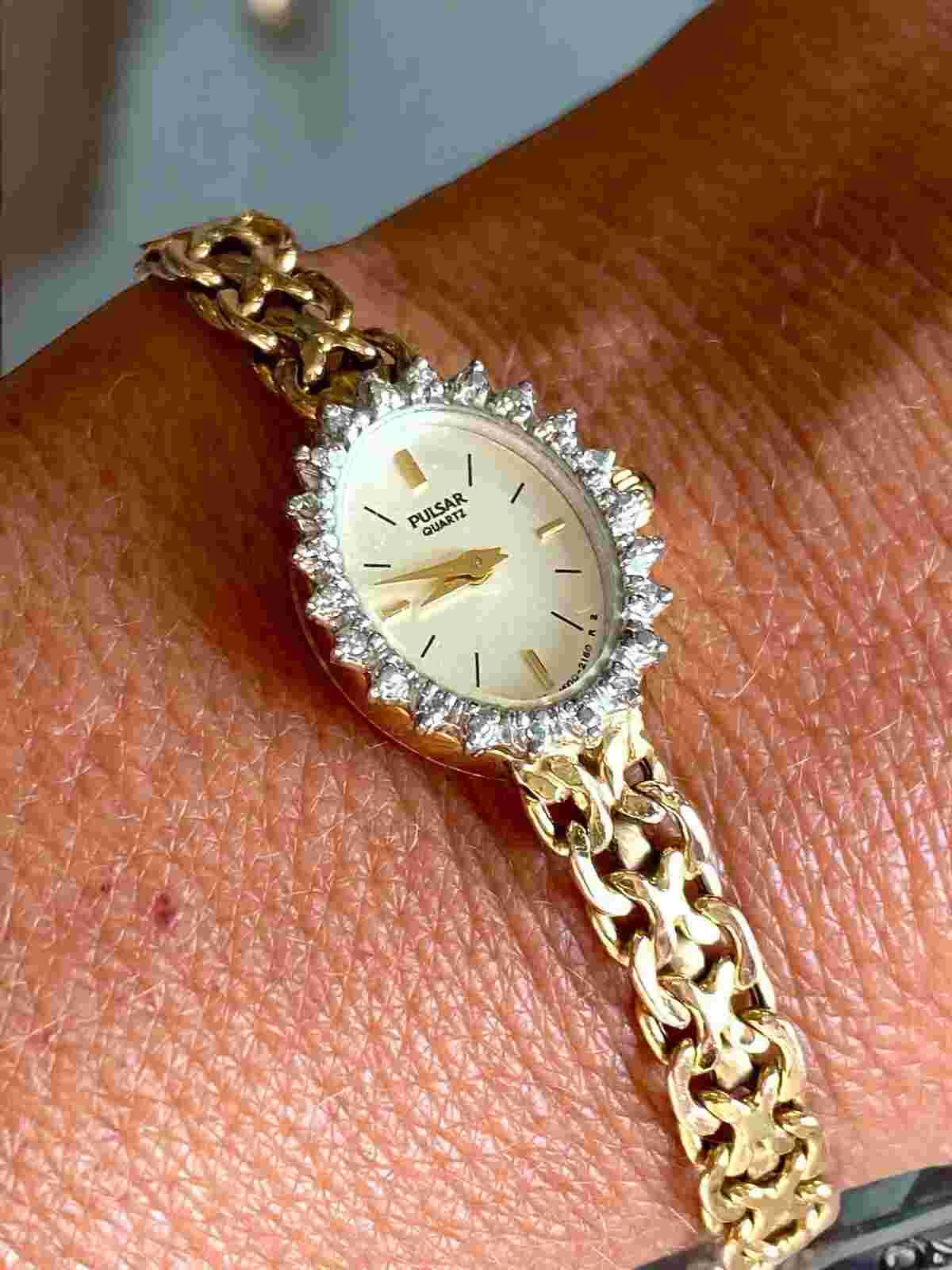 Estate 14K Gold Vintage PULSAR Diamond Bezel Fancy Chain Link Bracelet Watch!