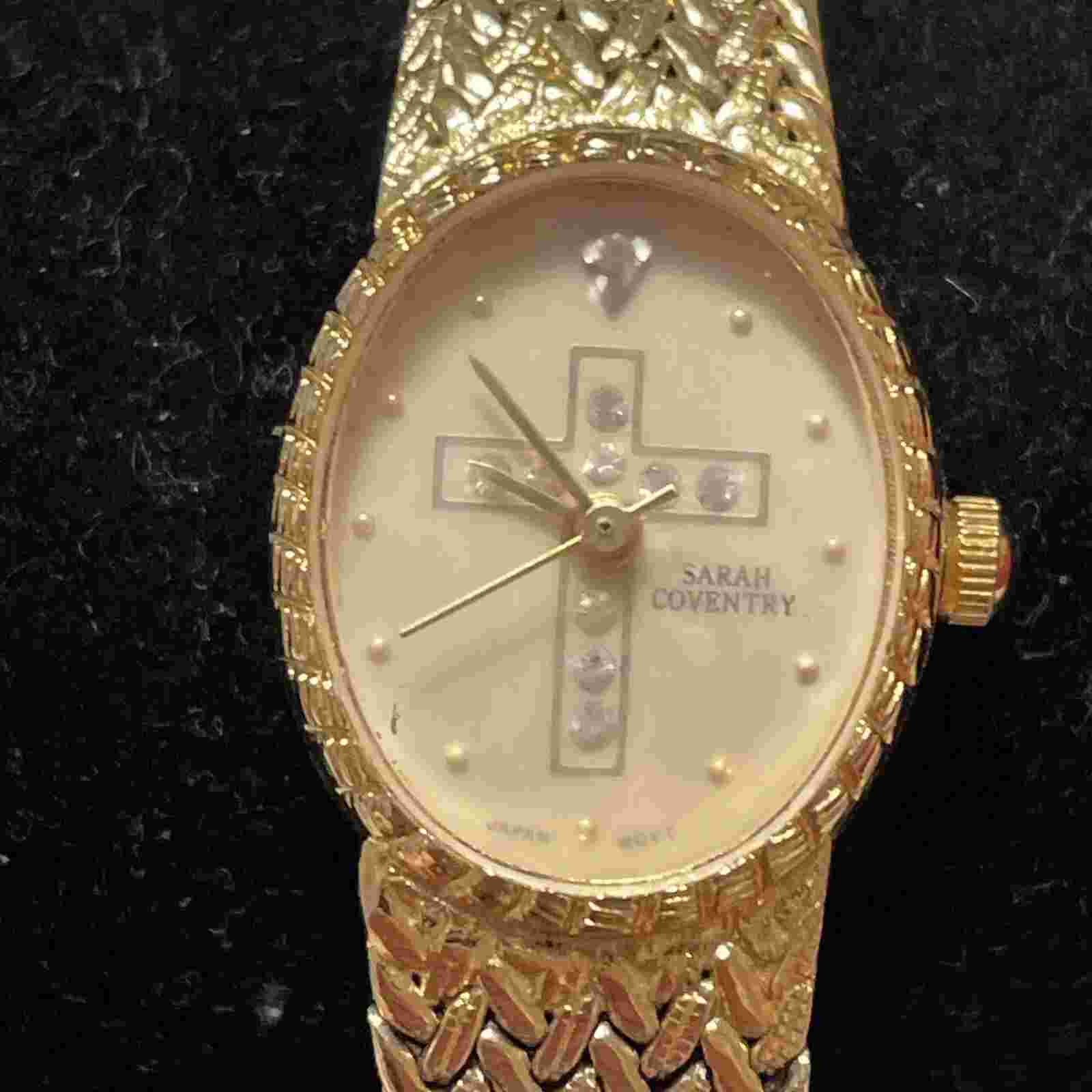 Womens Gold Sarah Coventry Wristwatch Christian Cross Faux Diamonds 8 “