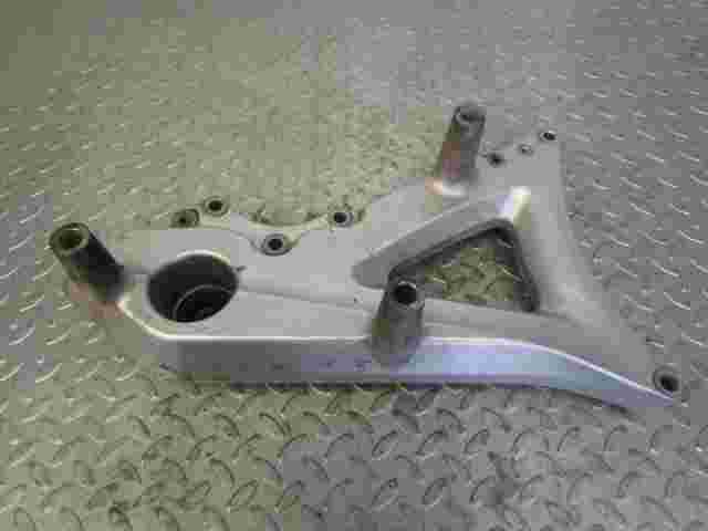 YAMAHA X-CITY 250 2006 2016 EXHAUST BRACKET