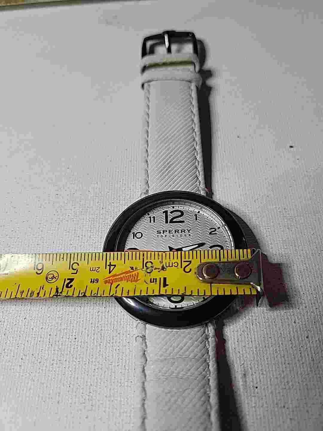 Sperry Top Sider Watch Men Silver Tone Leather Band New Battery