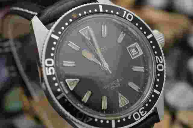 Vintage HELBROS Invincible Date Stainless Steel 38mm Men's Diver's Watch