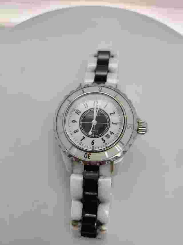 Chisel White/Black Ceramic Quartz Women's Watch for Parts/Repair