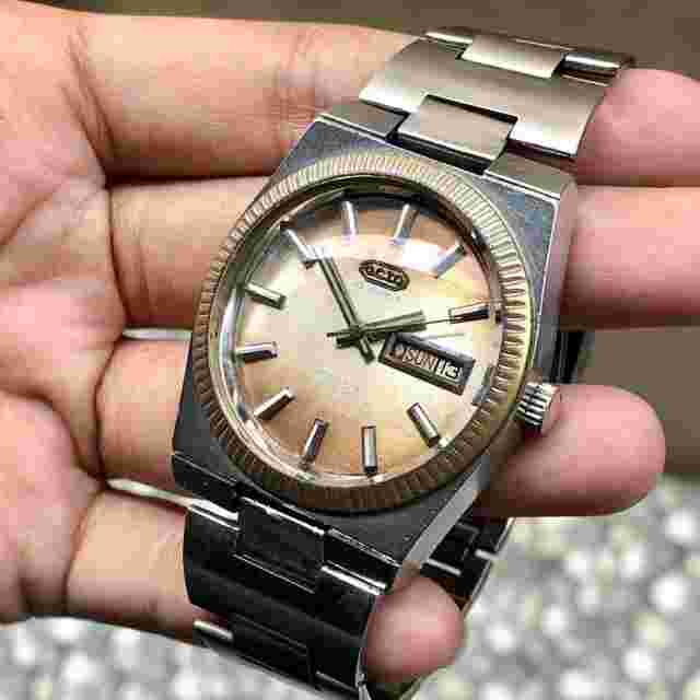 RARE OCTO SM34 25JEWEL DAYDATE Aging Dial Swiss Vintage Men Watch