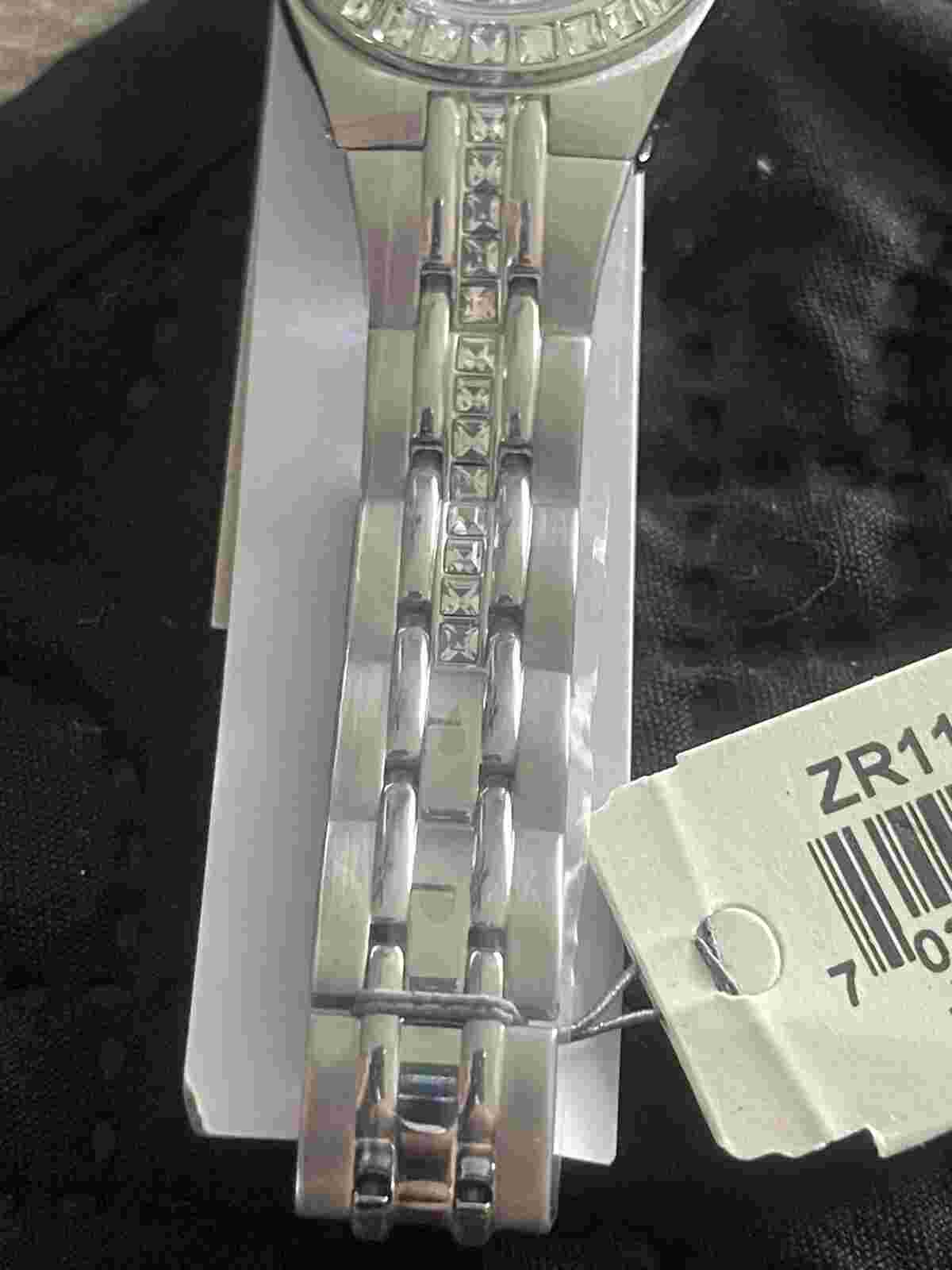 Relic - Queen's Court, Pink/Silver, 26mm/12mm No Box
