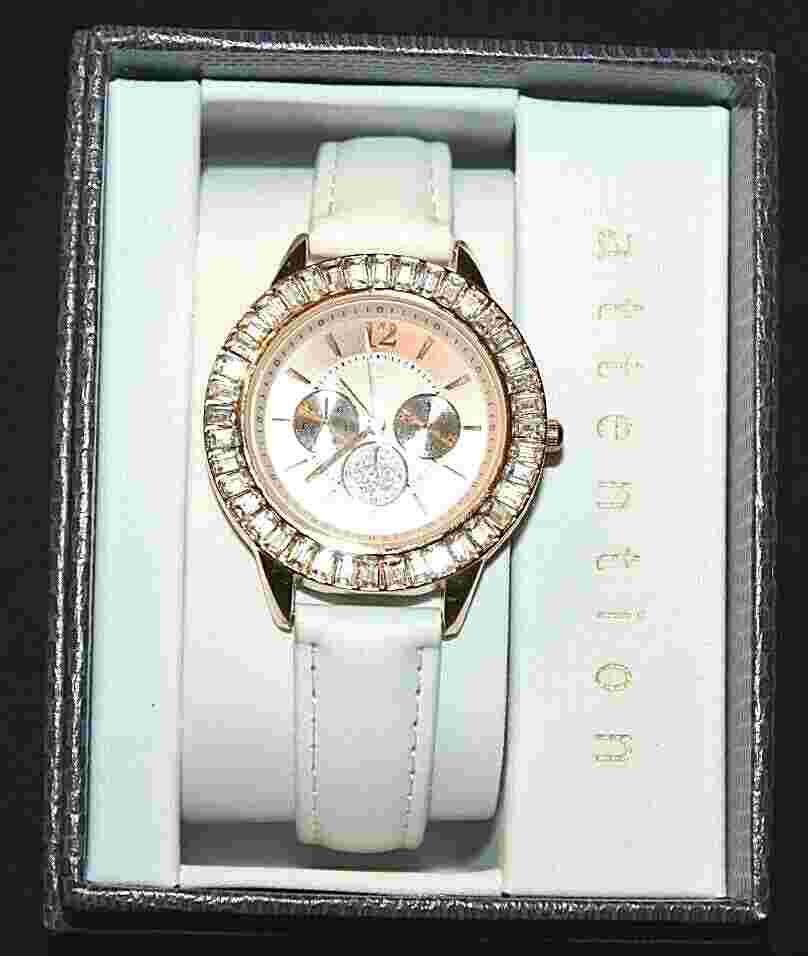 Attention Ladies' Round Crystal Rimmed Fashion Wristwatch Watch -  Pick