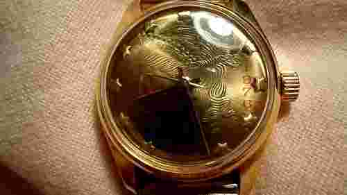 Bicentennial 1776-1976 Rouan Wristwatch in Case Timepiece Goldtone Swiss Movt