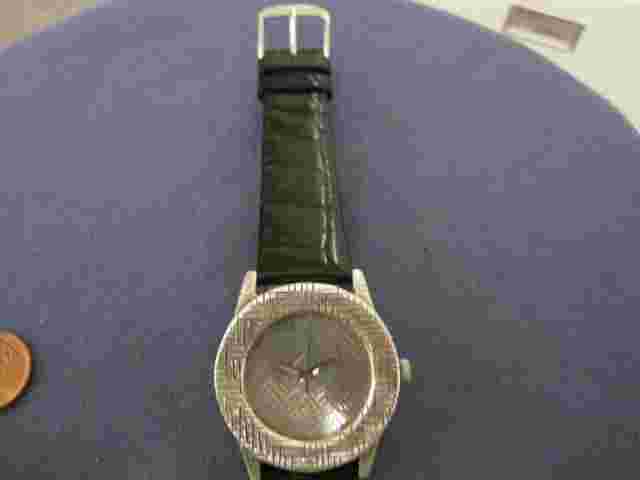 #160  unisex sterling silver JOHN HARDY  quartz watch