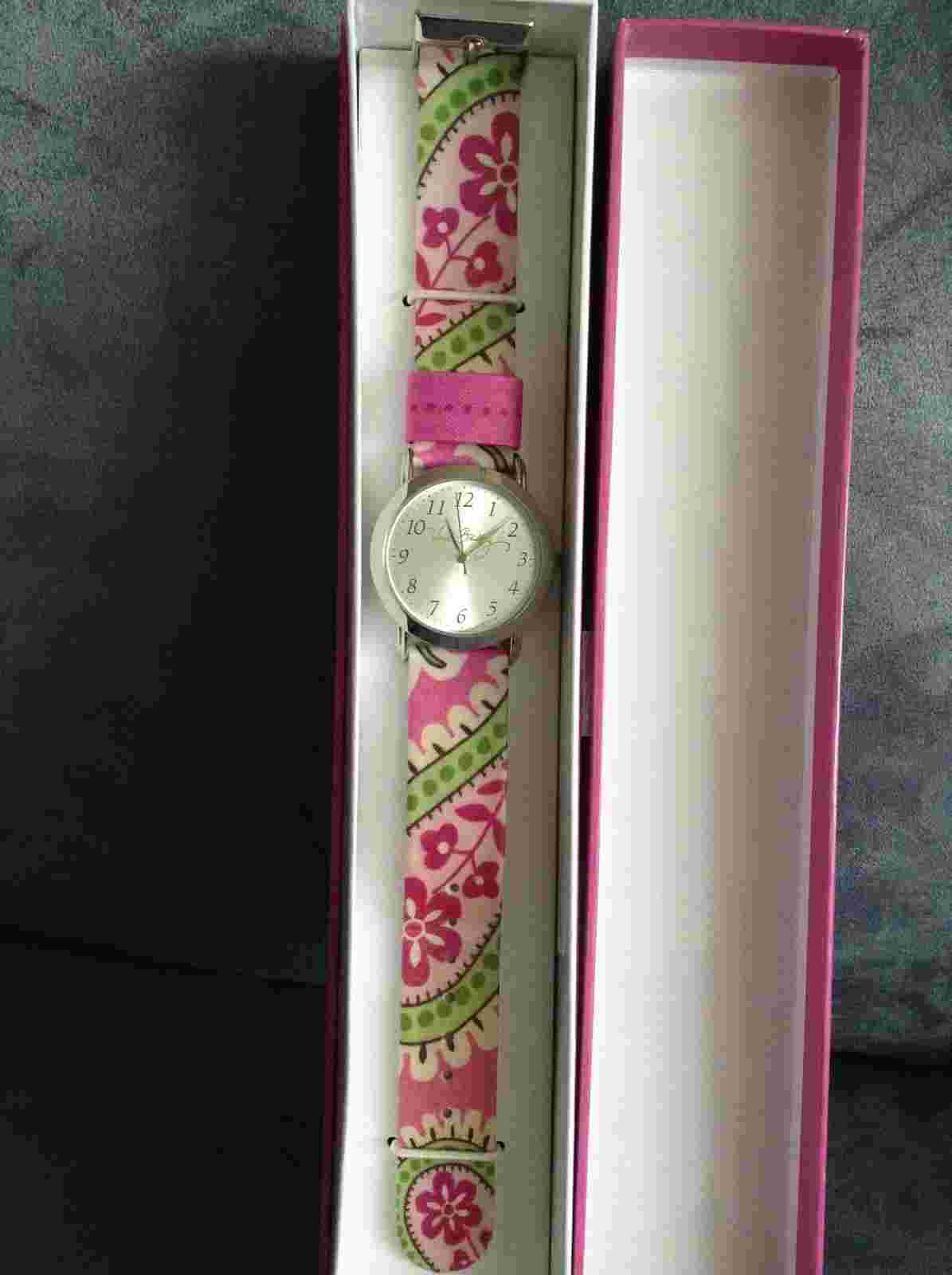 VERA BRADLEY BERMUDA PINK WATCH COMES WITH BOX - USED - VERY RARE