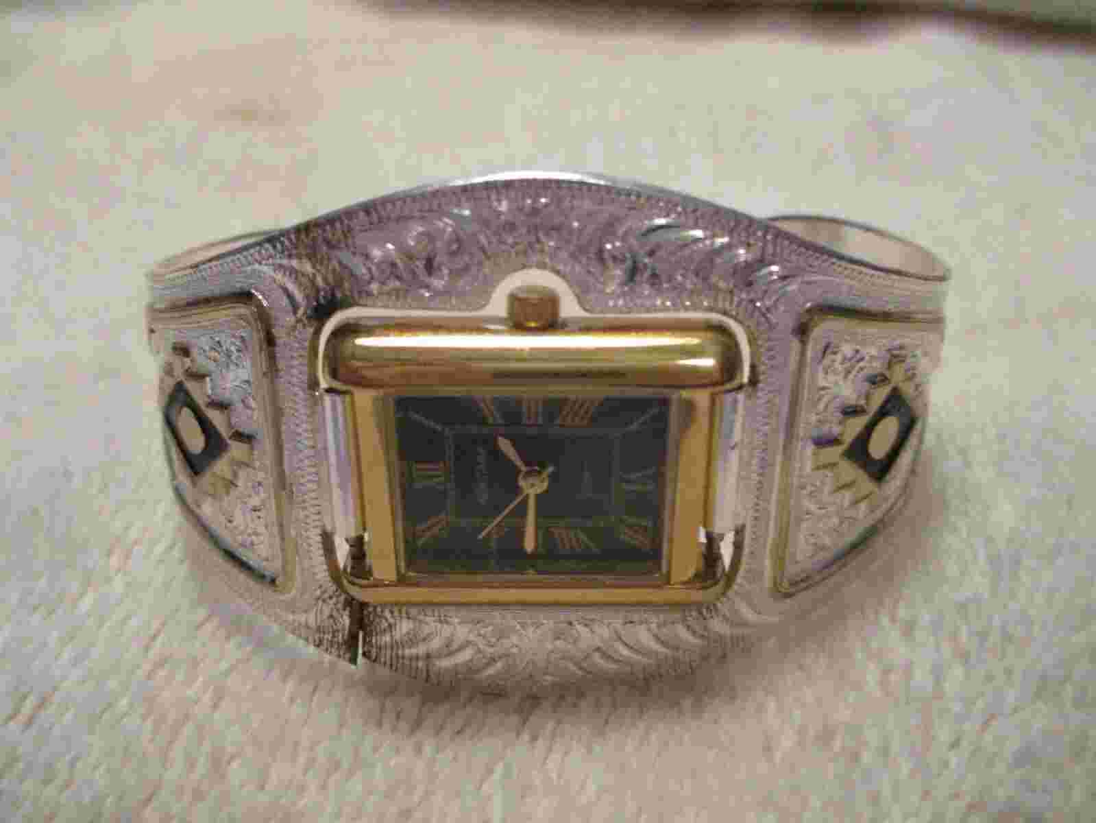 Montana Silversmiths Ladies Cuff Wristwatch Model X5038 w/Japan Movement