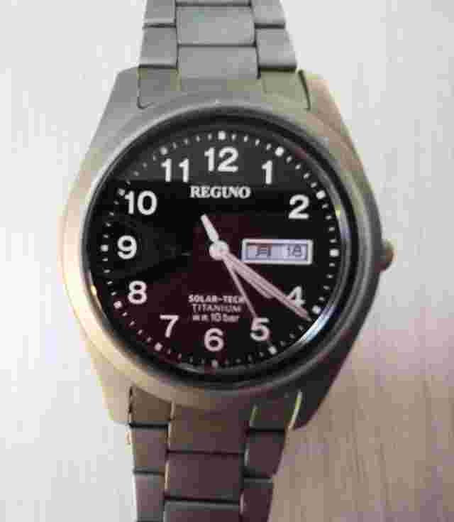 Reguno Km1-415-53 Solar Watch Date And Day Of The Week