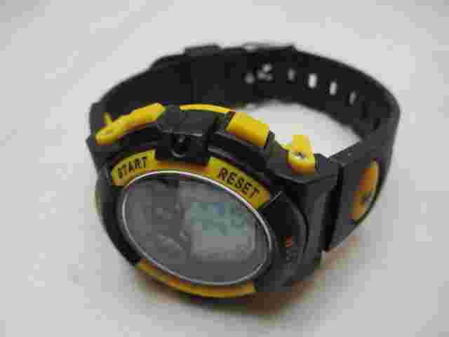 Pasnew Digital Wristwatch Yellow & Black Buckle Band WR 30M Alarm Chrono