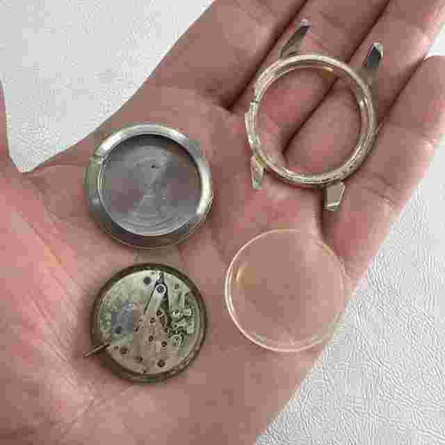 BASIS VINTAGE WATCH 17 Jewels SWISS MADE HANDWIND WATCH (FOR REPAIR)