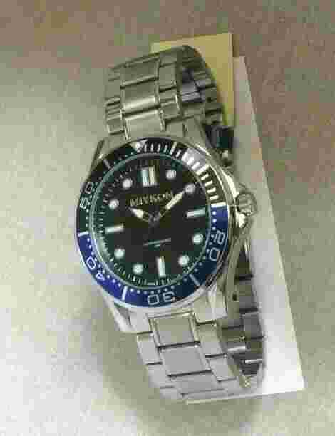 MIYKON Men's Watch Black & Blue Bezel Black Dial on a Silver Linked Band WP 30M!