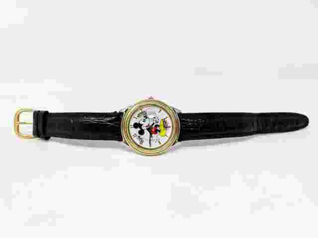 Vintage Mickey Mouse Watch Disney Store 90s Bugs Magnifying Glass WORKING C2