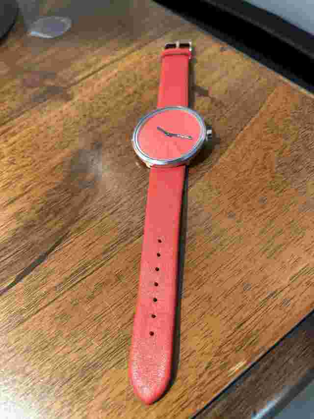 SIMPLIFY WOMEN WACH RED COLOR FACE AND RED BAND