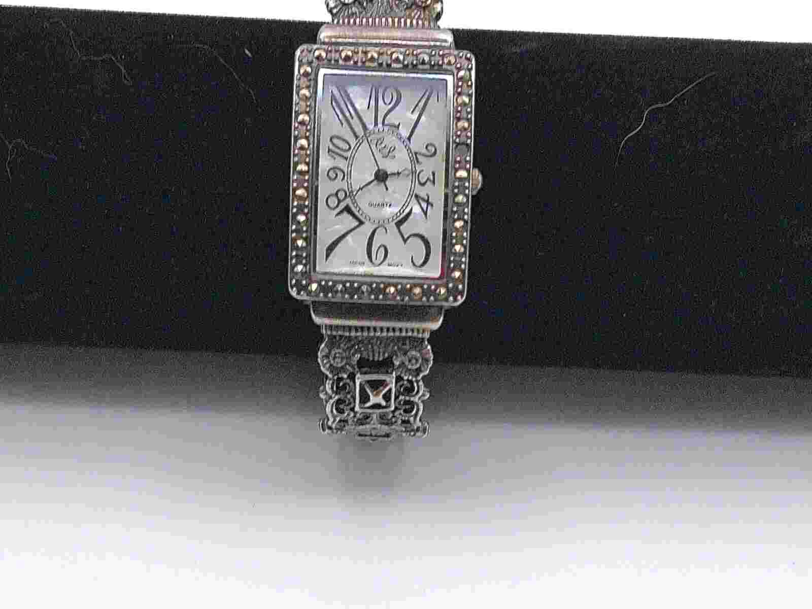 Colleen Lopez Cuff Watch Working Japan Movement Estate See Pics Read Description