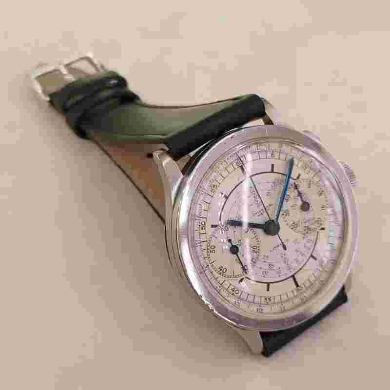 Universal Chronograph Compur in steel manual wind 37 mm fixed lug