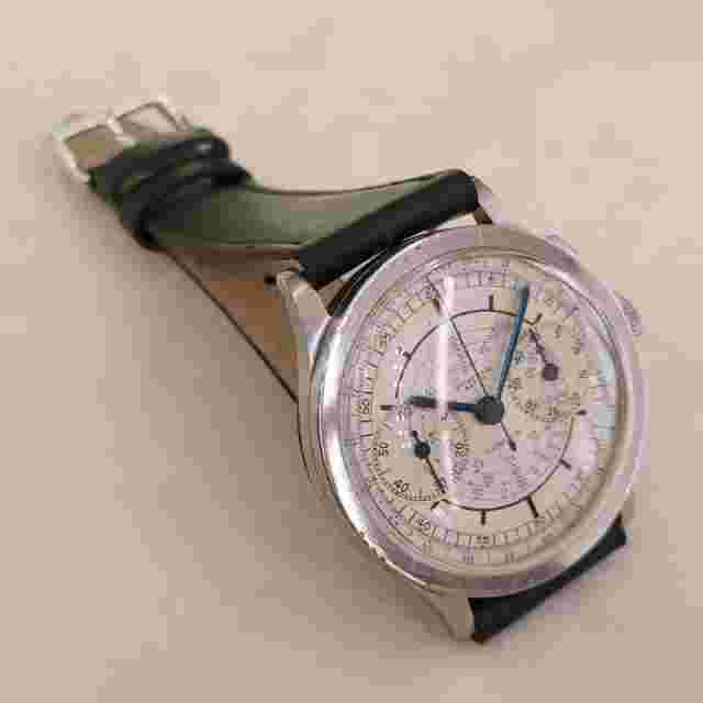 Universal Chronograph Compur in steel manual wind 37 mm fixed lug