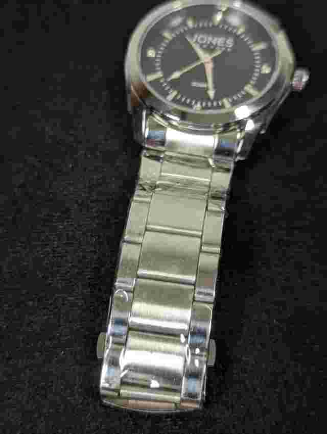 Mens Jones New York Black Dial Silver Tone Stainless Steel Band Watch 8 Inch