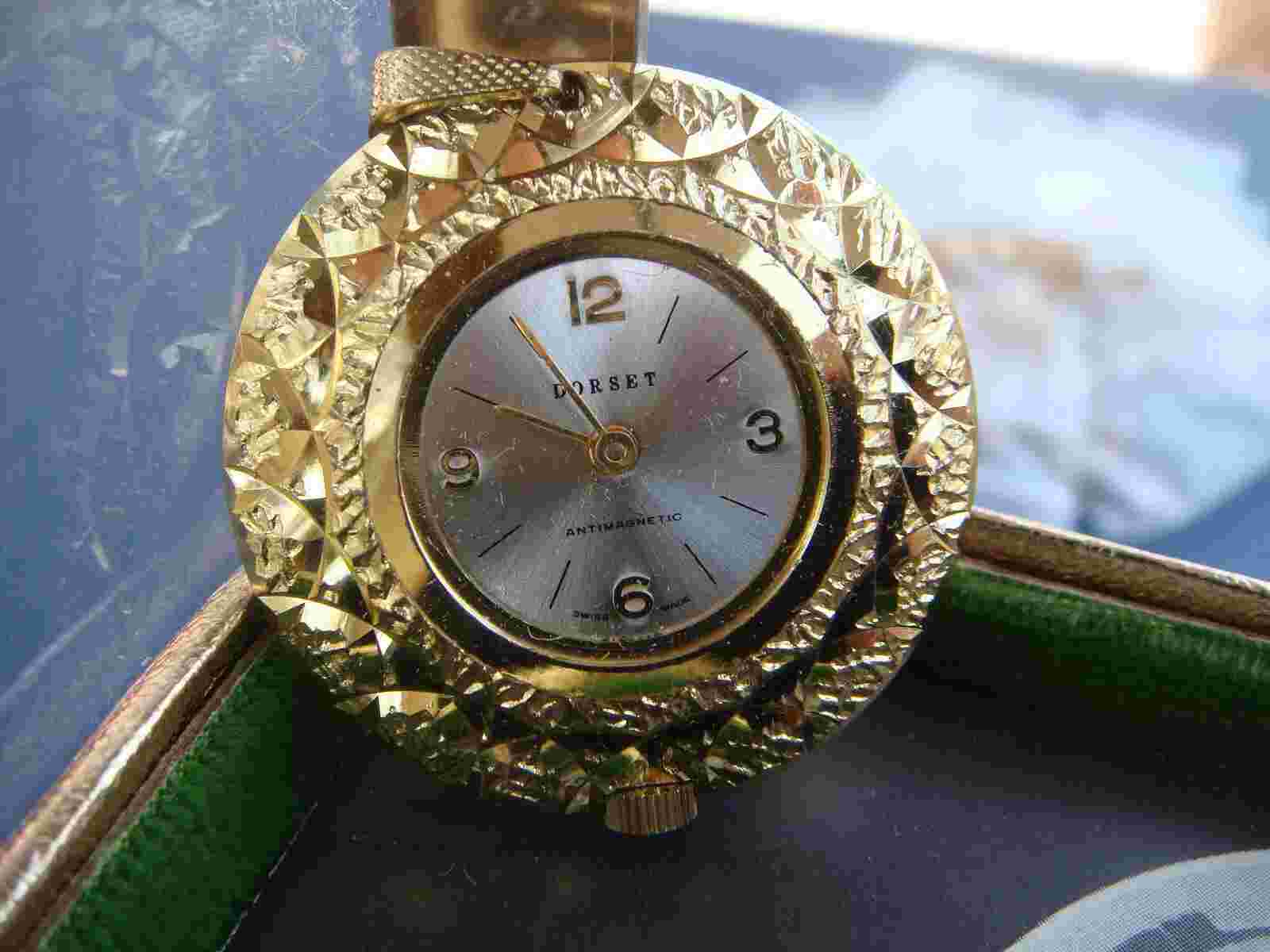 DORSET SWISS PENDANT ANTIMAGNETIC GOLD WATCH 1 3/8" DIAMETER FOR PARTS/PIECES
