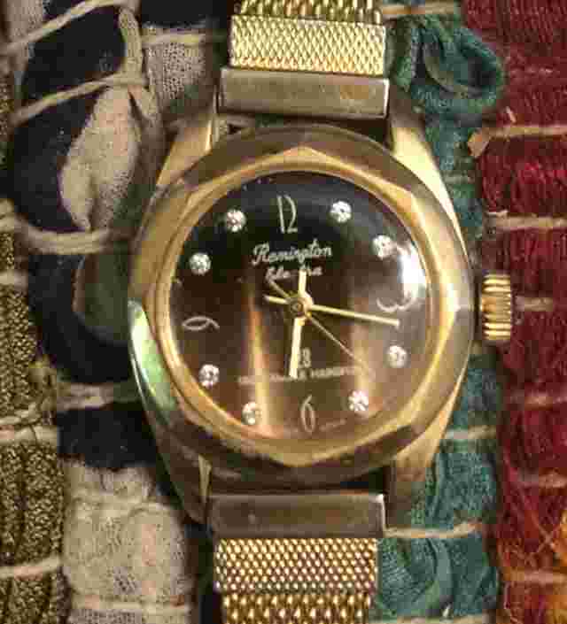 Vintage Remington Electra Ladies manual wind wristwatch WOW!