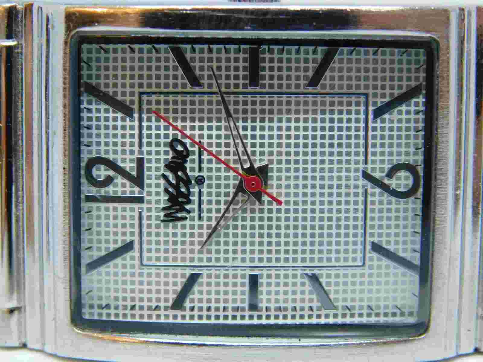 Mossimo MM90266/C246-06 Silver Tone Quartz Women's Watch Sz. 6 1/2" New Battery