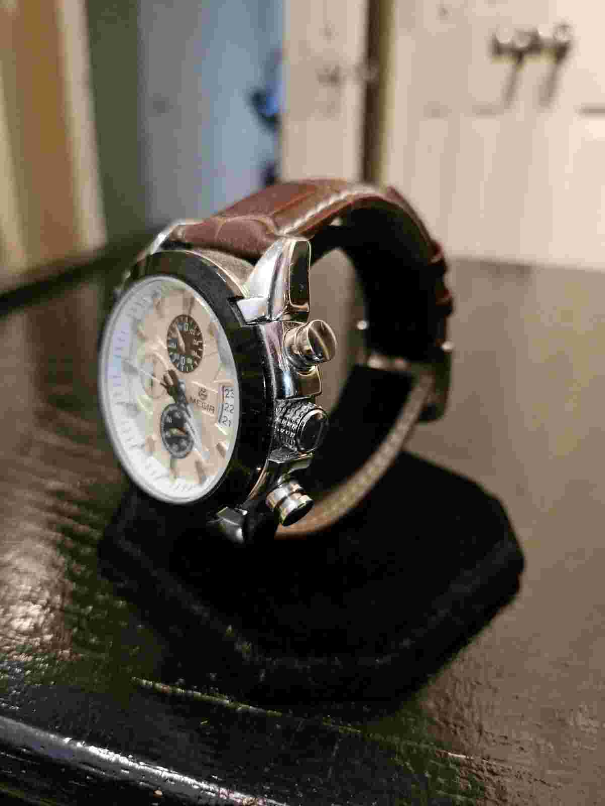 MEGIR Men Quartz Watch Sport Wristwatch Leather Strap Chronograph Date Display