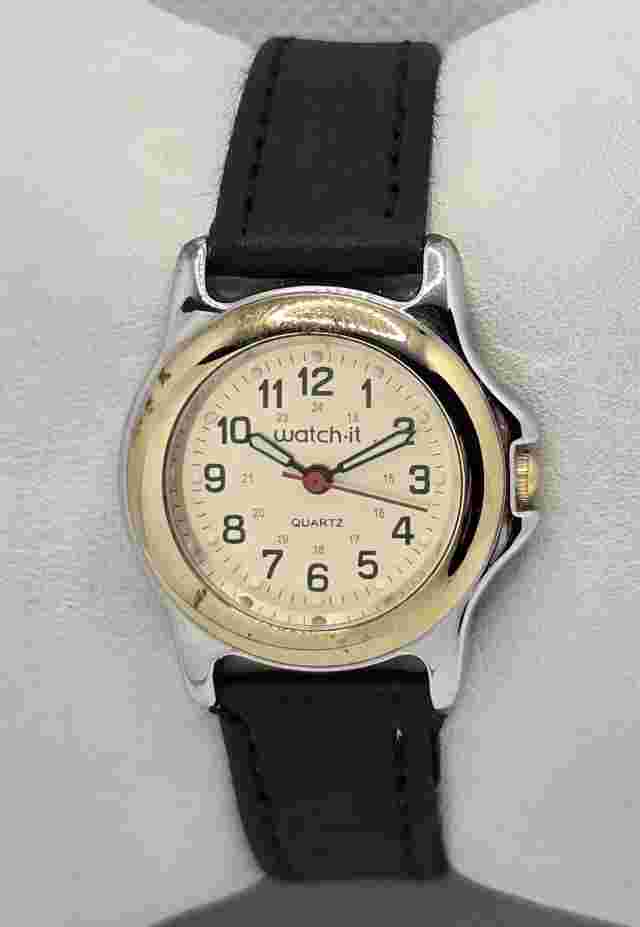 Women's Watch it Round Silver Gold Tone Case Black Leather Strap Watch 04