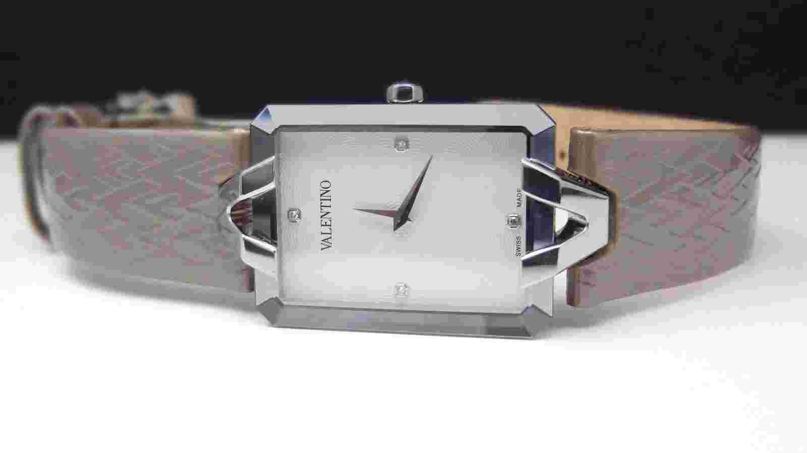 Valentino V36SBQ9901SSB04 Gemme Diamond Grey Leather Women's Watch - $1400