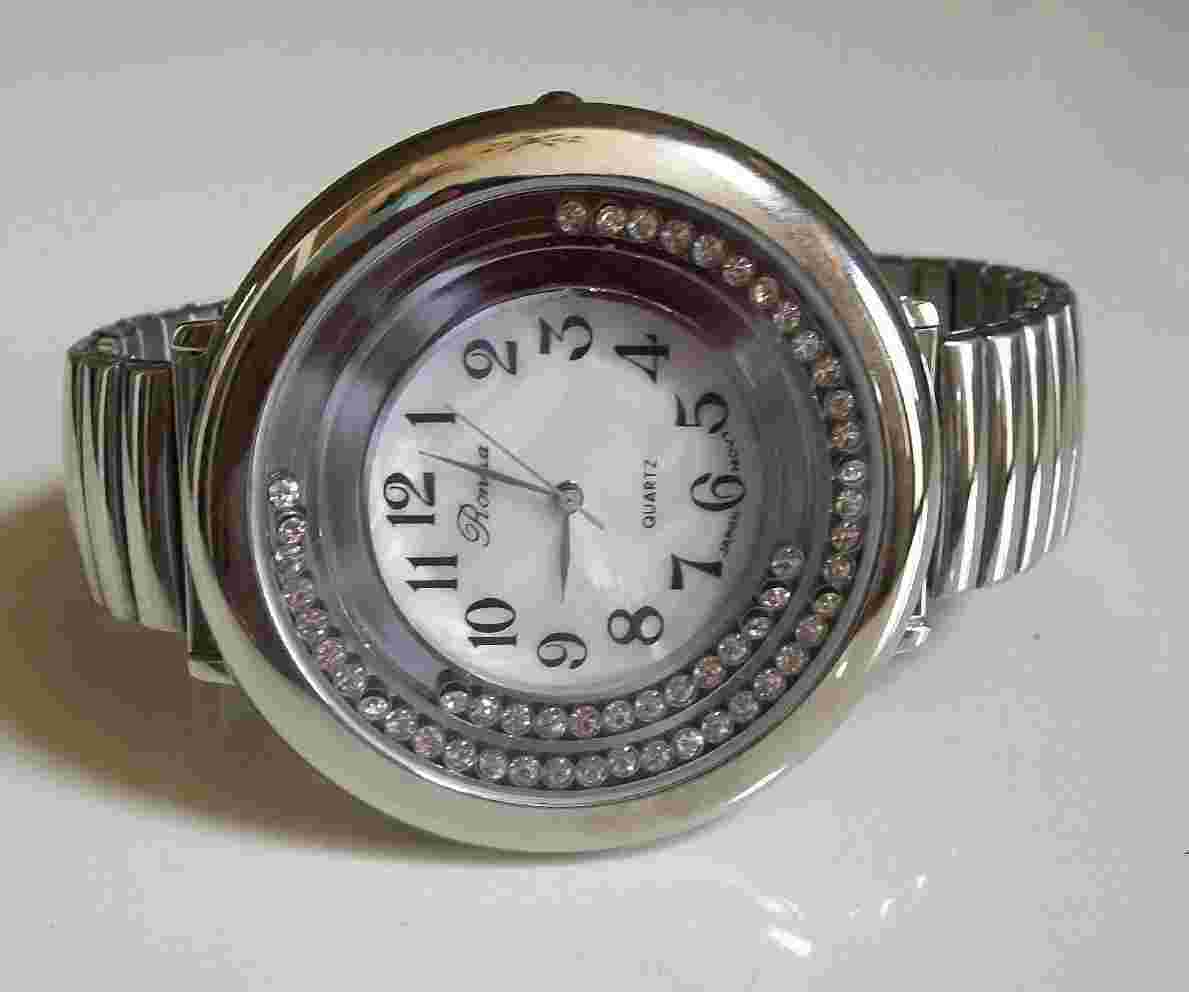 Women's Stretch Band Floating Rhinestones Numbers Dial Fashion Dressy Watch