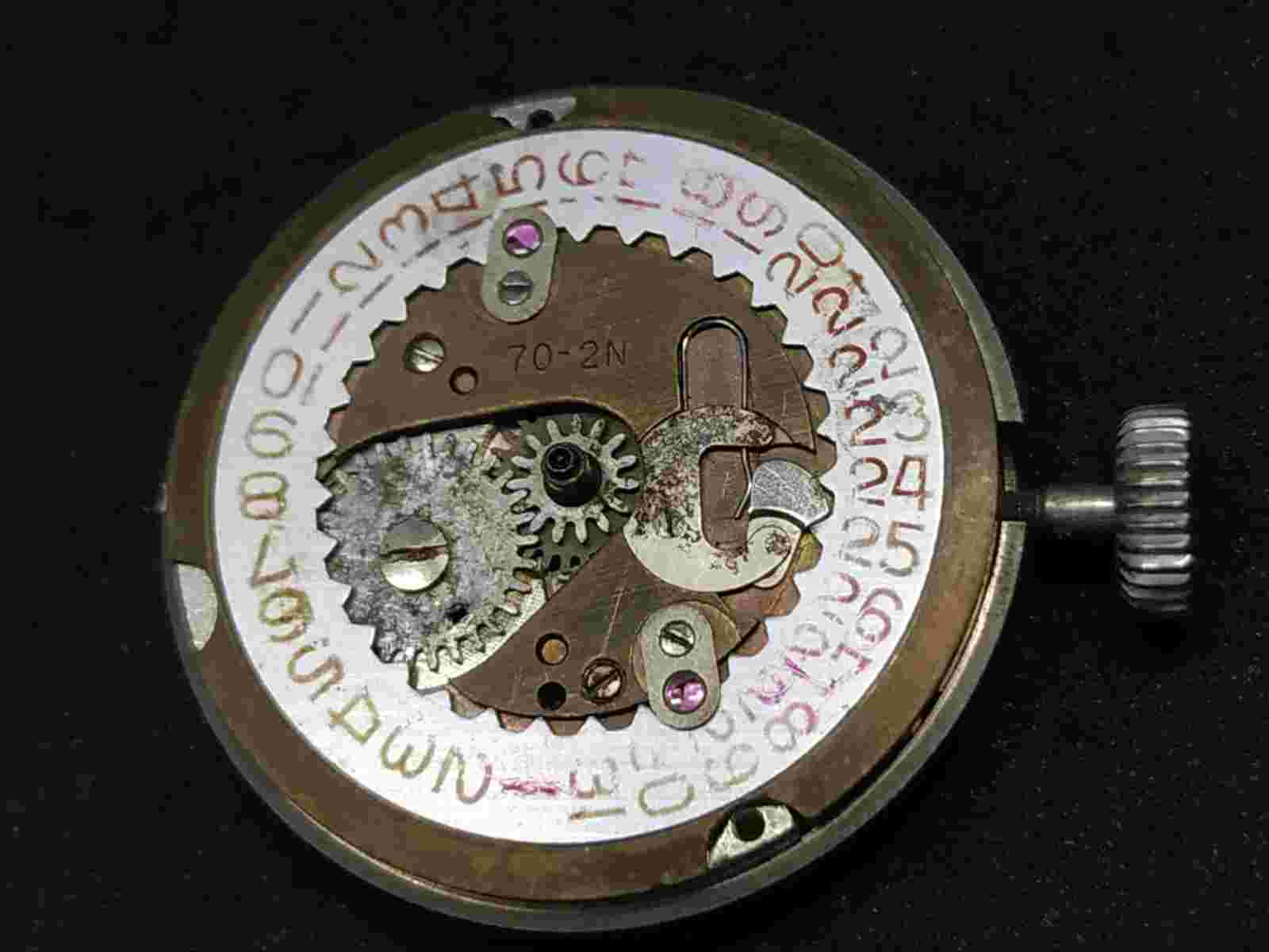 WESTERN WINDING MOVEMENT CAL NO.FHF-702 CROWN AT-3 O'CLOCK B-255