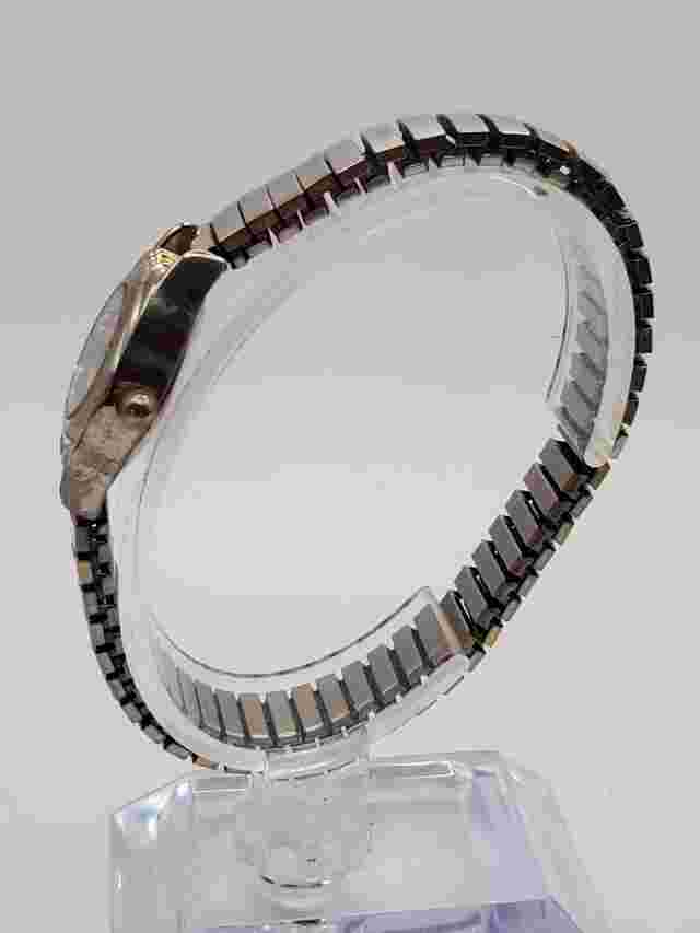 Watch It Ladies Dainty Quartz Watch 18mm Round Silver Tone Metal Stretch Band