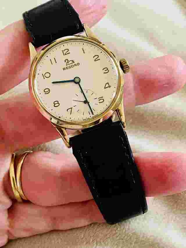 Record 9k Gold Vintage Watch