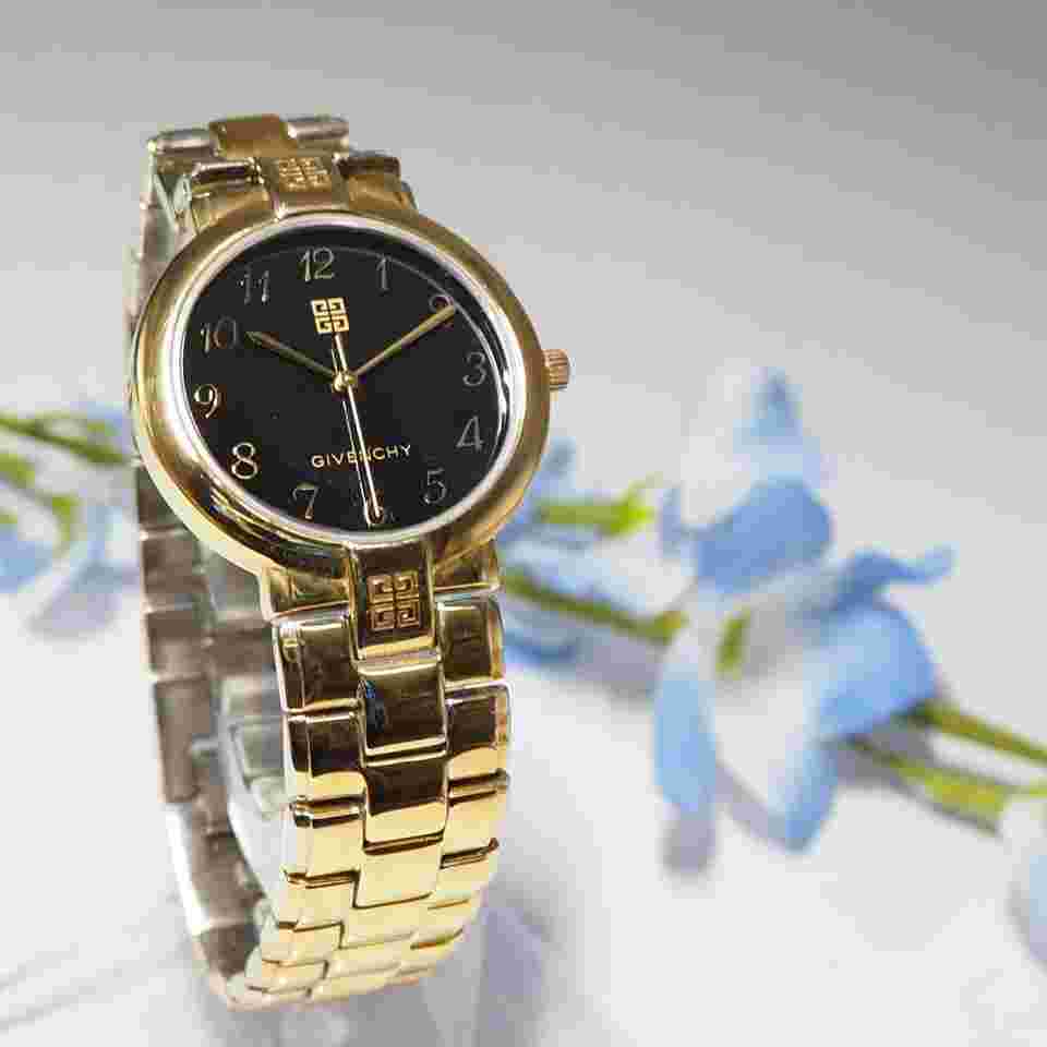Givenchy Men's Watch Black Dial Quartz Stainless Steel 5ATM Gold Box F452