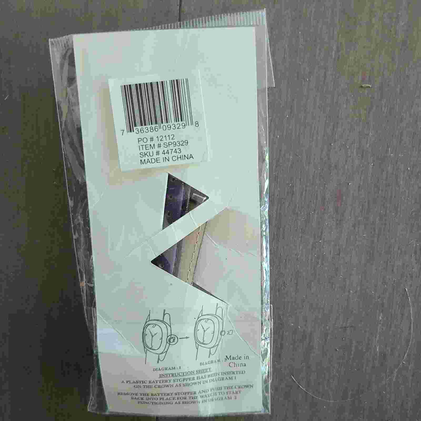 Calvin Hill Silver Toned Round New Sealed!  SP9329