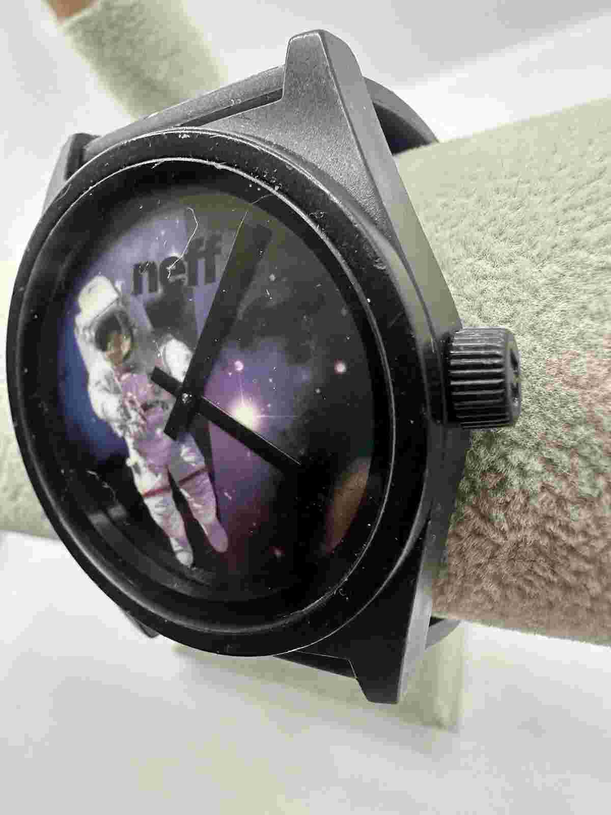 Neff Daily Watch 129493 New Battery 42MM 8" SPACE ASTRONAUT Batman Band Q