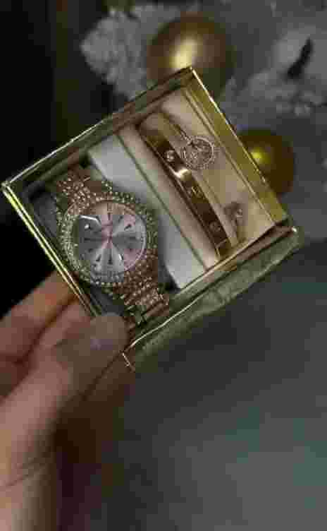 Pandora with Two bracelets Crystal-set Floral Women's Watch