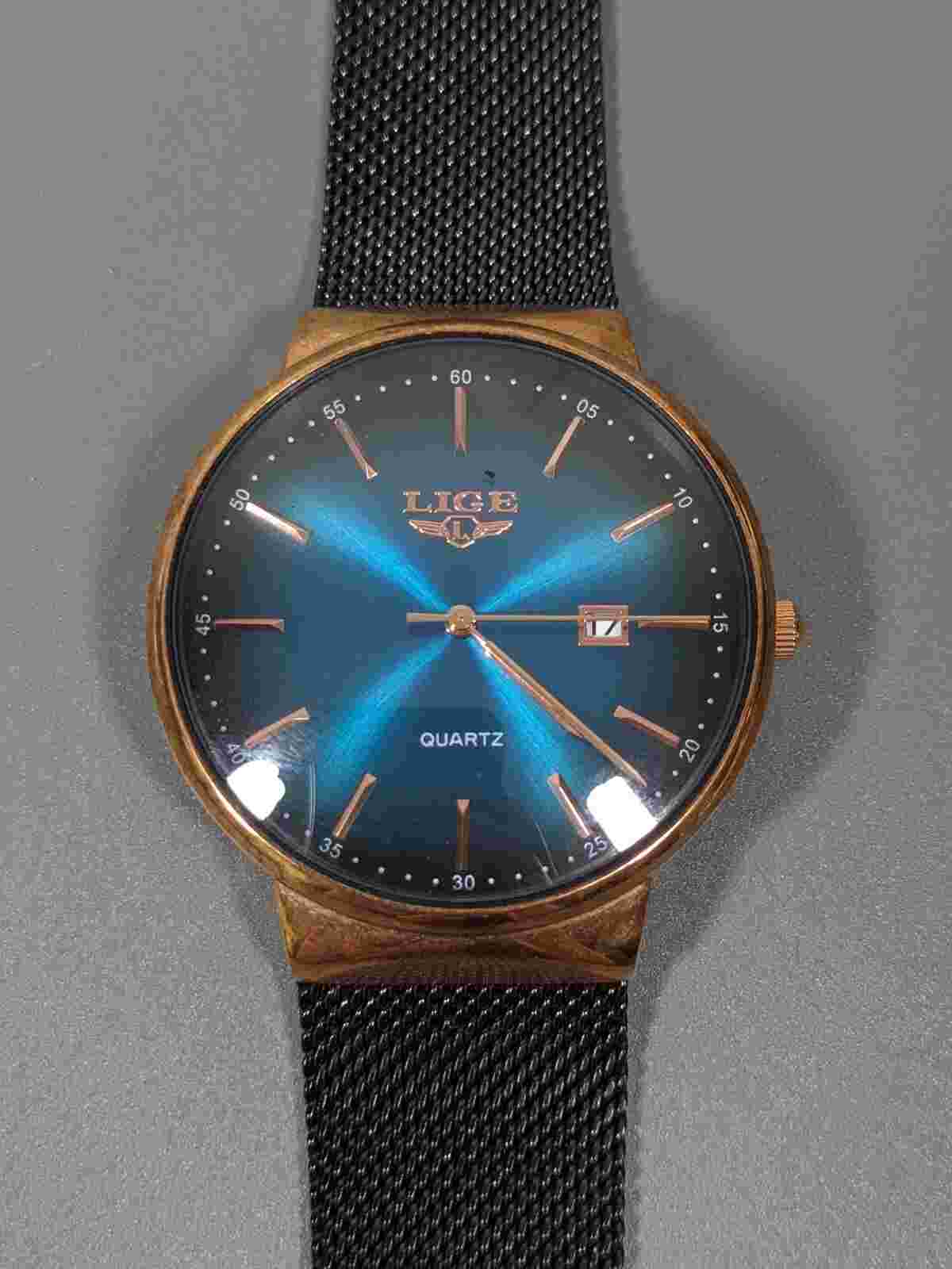 LIGE Gold Tone Round Date Indicator Black Mesh Band Watch  7 inches