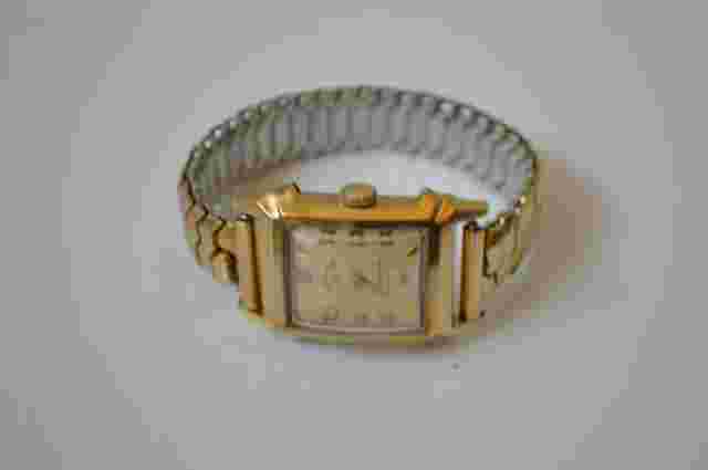 Vintage Men's Lord Elgin Shock master watch 14K Gold Filled wristhwatch Tank