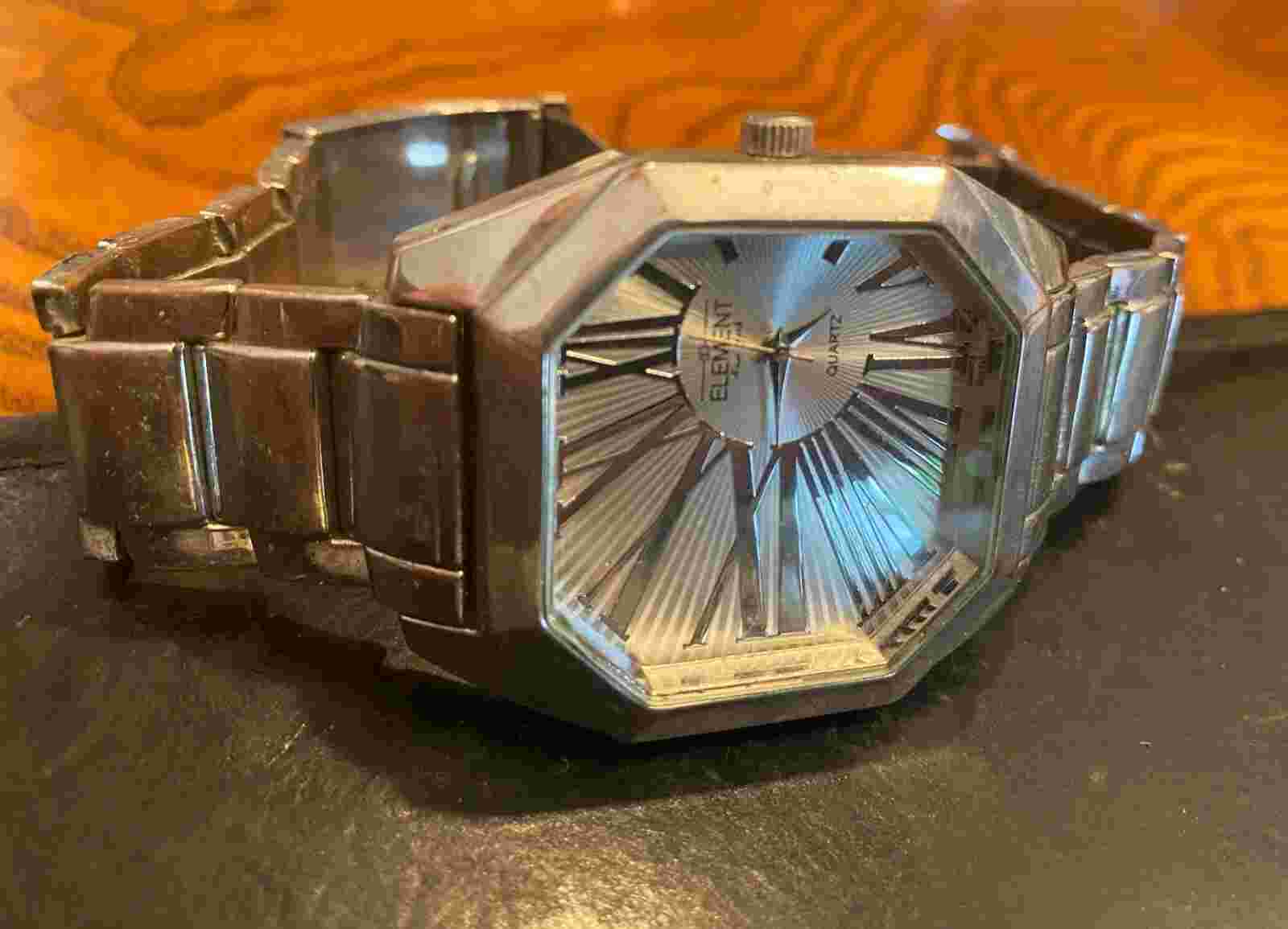 42mm Case Elements by New York Watch, Silver Tone, New Battery,Link Band