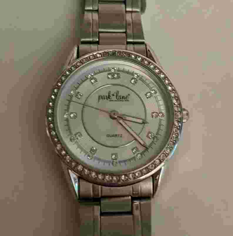 Park Lane Analog Wristwatch with Quartz Movement