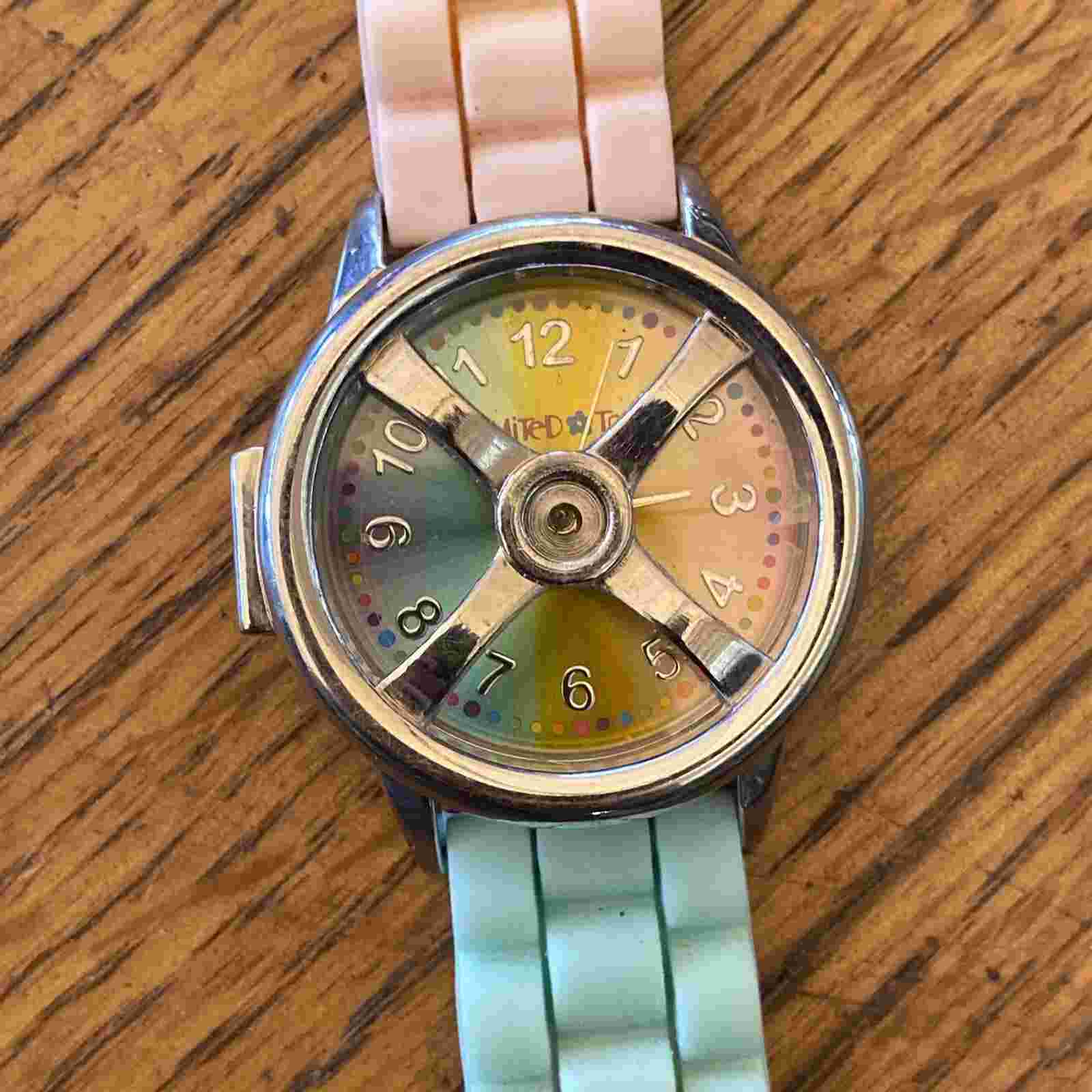 Limited Too Vintage Silicone Quartz Fashion Watch Colorful