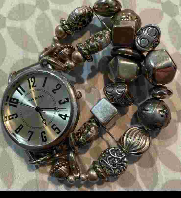 Vintage Narmi stainless steel water resistant bangle bracelet Women’swrist watch